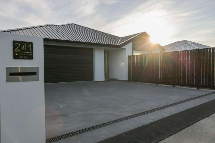 241 Racecourse Road Allenton_6