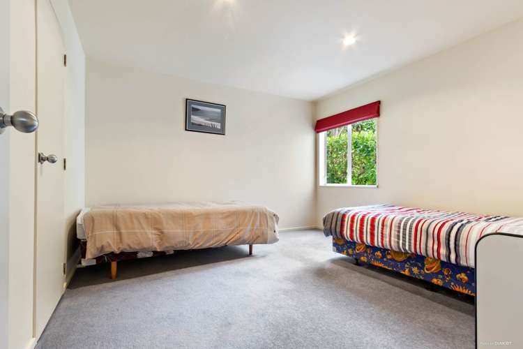 85a Golf Road New Lynn_11