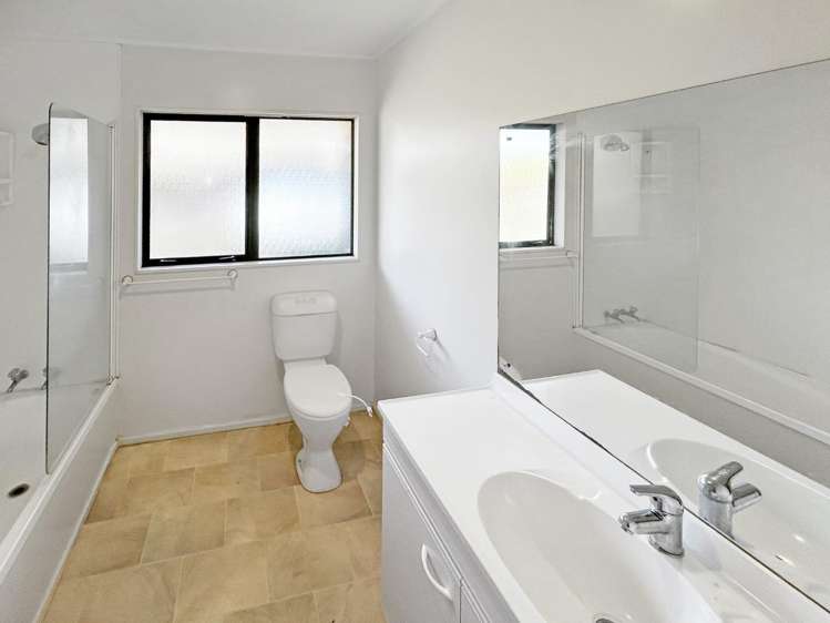 A/5 St Leger Close Huntington Park_9
