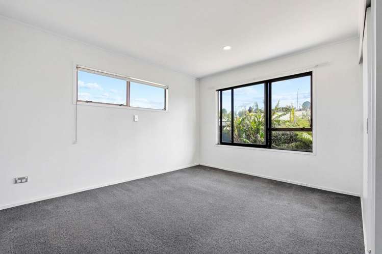 38 Makora Road Massey_20