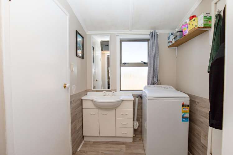 4/3 Paul Drive Ngatea_11