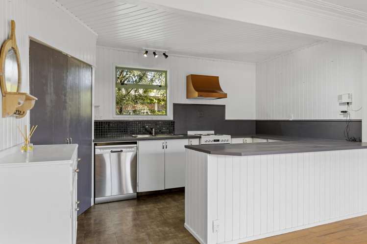 114 Taharepa Road Hilltop_1