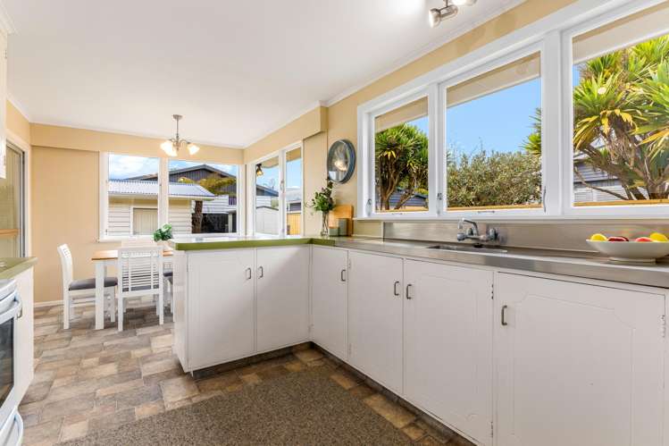 58 California Drive_4