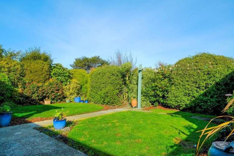 200 Surrey Street Saint Clair_16