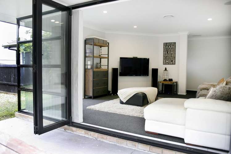 33 Sunningdale Street Wattle Downs_7