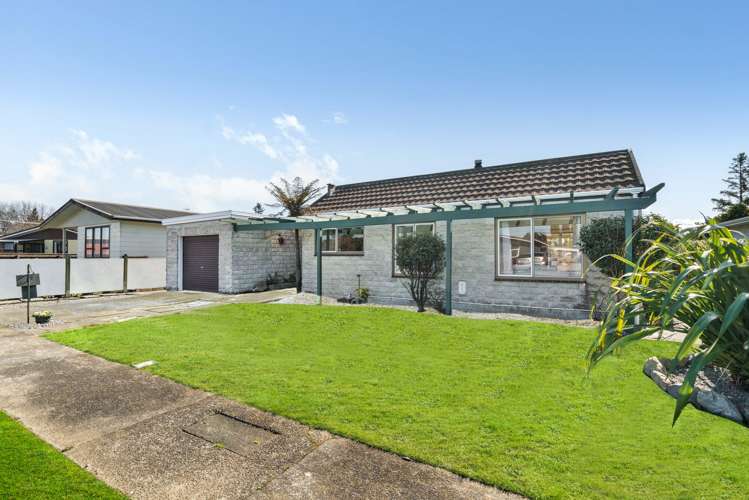 5 Lowes Place Masterton_26