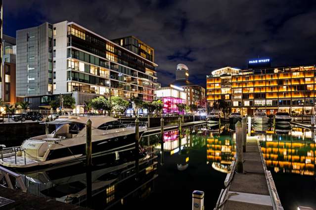 Premier Waterfront Apartment at Its Finest
