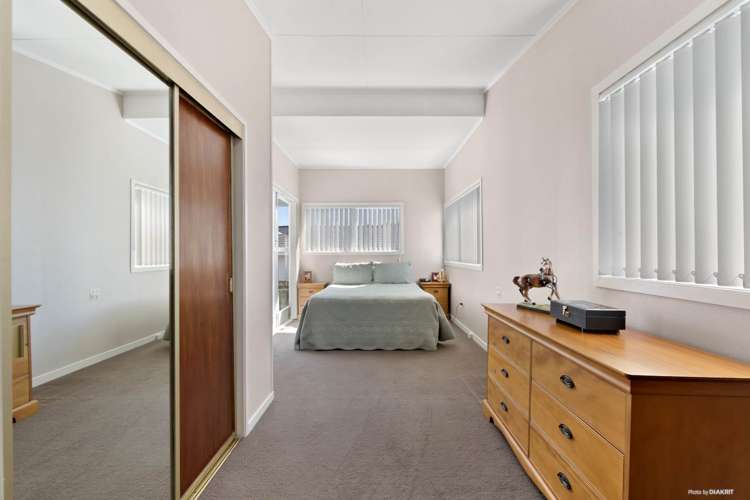 1048 Whangaparaoa Road Tindalls Beach_8