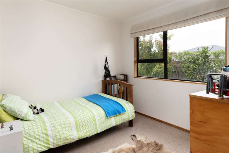 46 Gouland Road Spring Creek_13