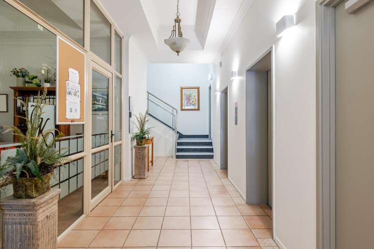 3F/6 Queen Street Palmerston North Central_16