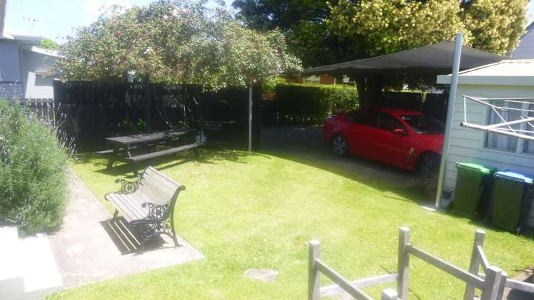132 Windsor Road Bellevue_15