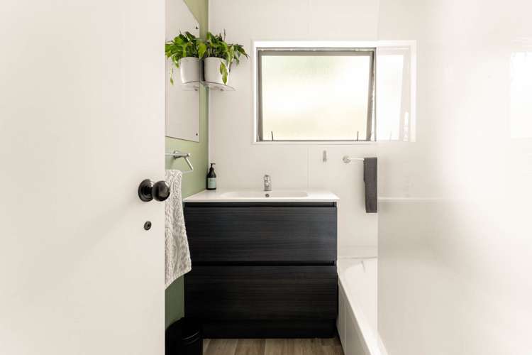 23 Osprey Drive Welcome Bay_14