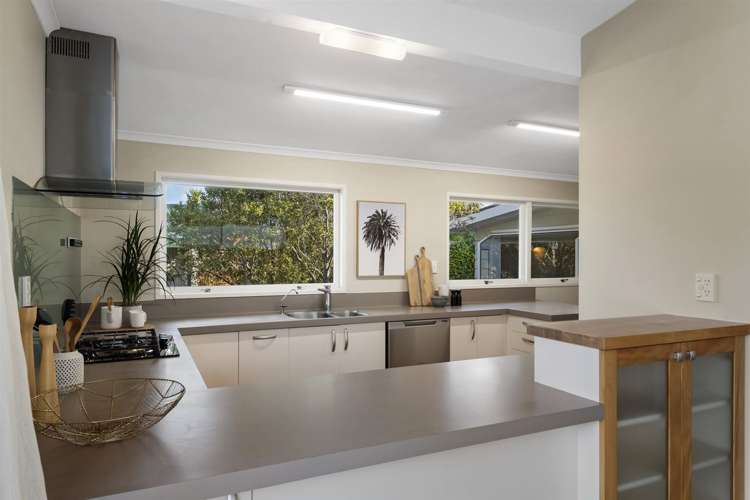 76 Parr Terrace Castor Bay_8