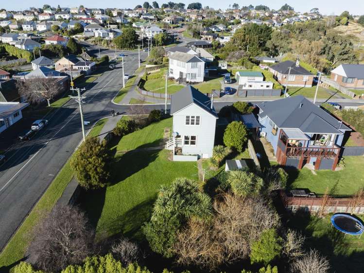 136 Riselaw Road Calton Hill_18