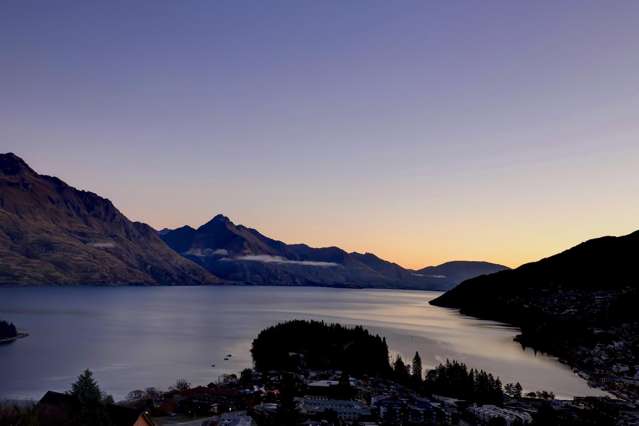 Incredible views & VA Consent on Queenstown Hill!