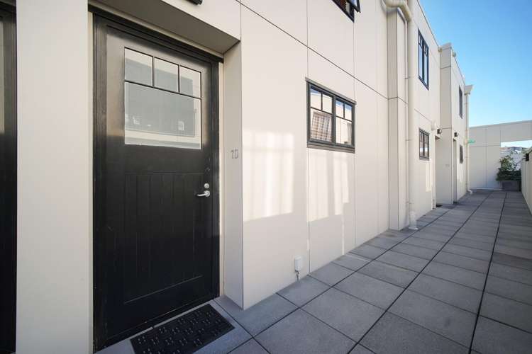 7d/8 Farnham Street Parnell_11