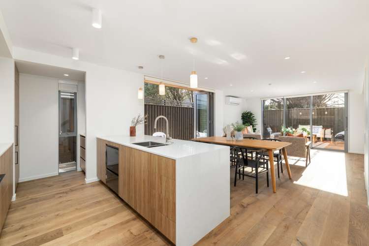 3/979 Colombo Street_5