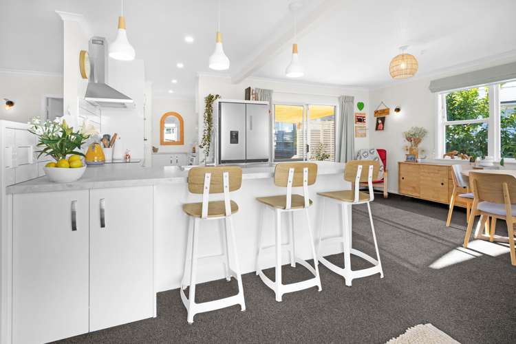 14 Manapouri Place Glenview_6