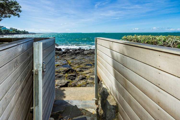 22 Minnehaha Avenue Titirangi_1