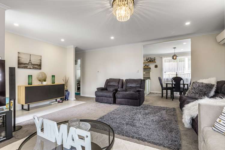 64 Lemnos Place Titirangi_24