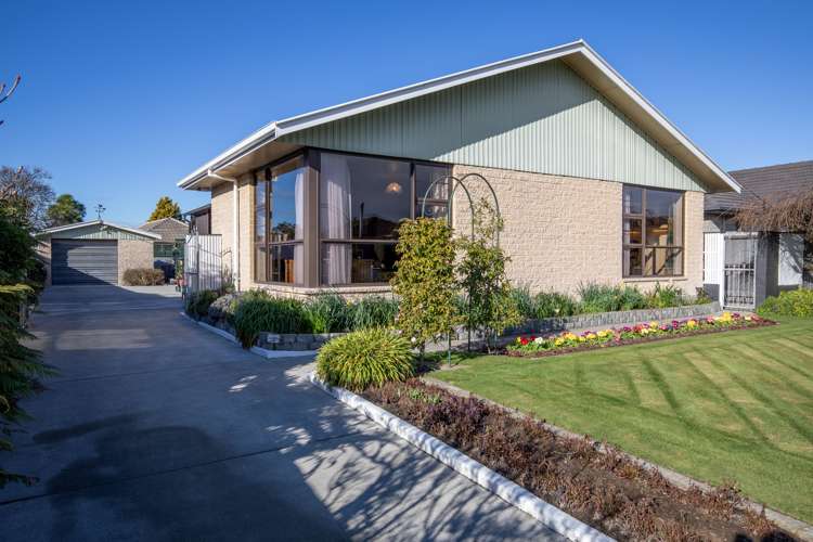 25 Oriana Crescent Hornby_11