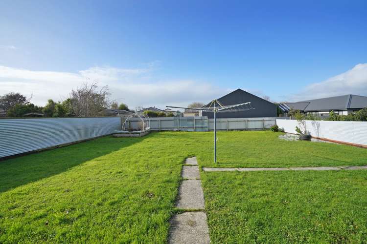 26 Dyson Street Strathern_17