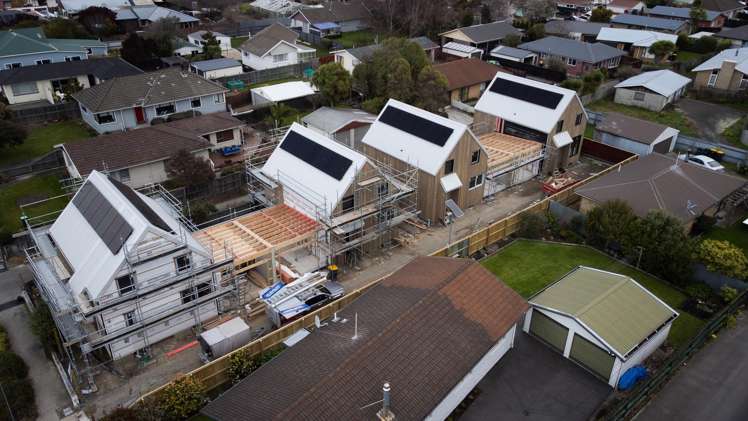 3/61 Mackworth Street Woolston_5