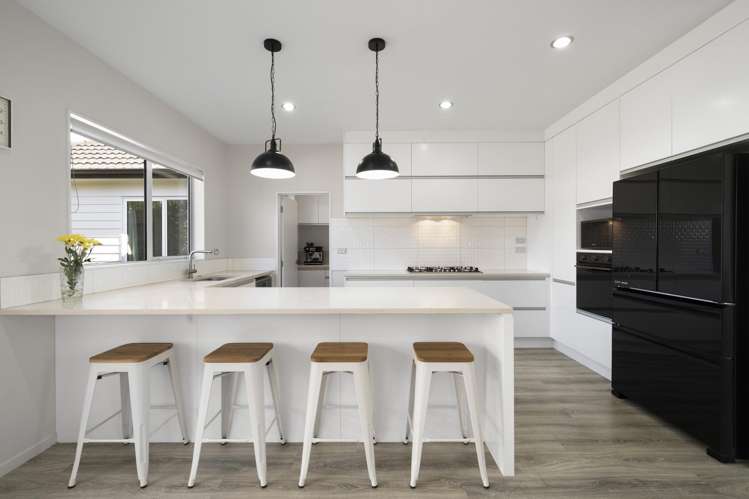 12 Kahika Grove Huapai_1