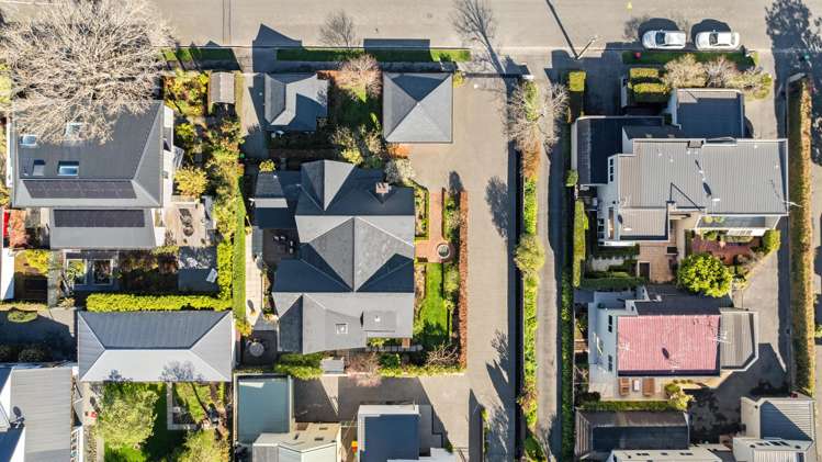 39 Holly Road Merivale_46