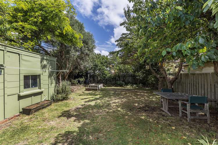 14 Lonsdale Crescent Rongotai_14