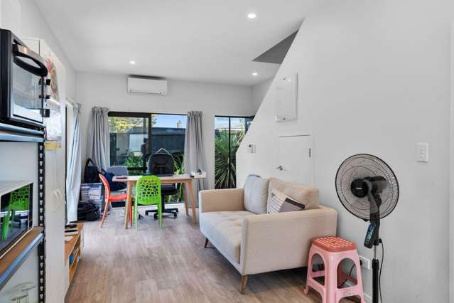 6/24 Andrew Road 10679_2