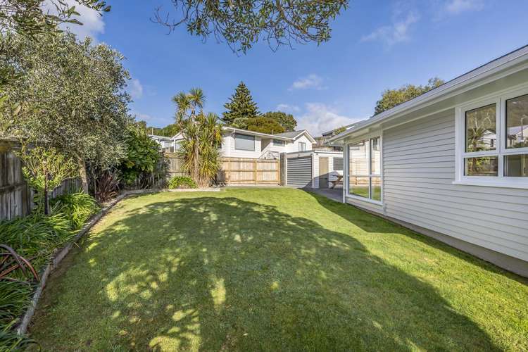 14 Moult Street Titahi Bay_19