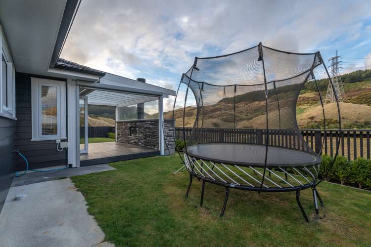 100 Melksham Drive Churton Park_32