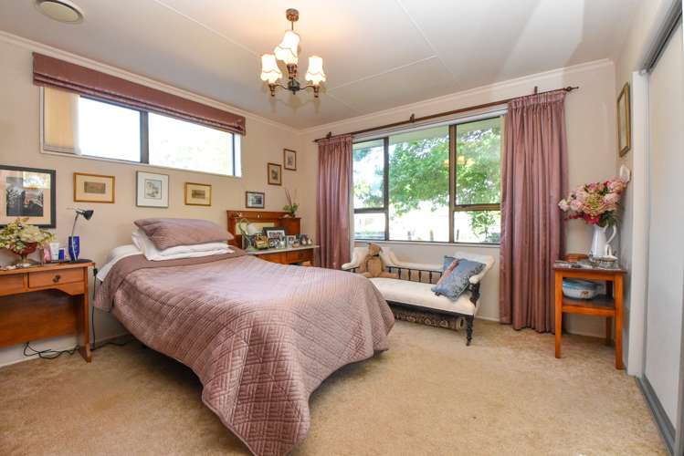 6 Chisholm Place Carterton_10
