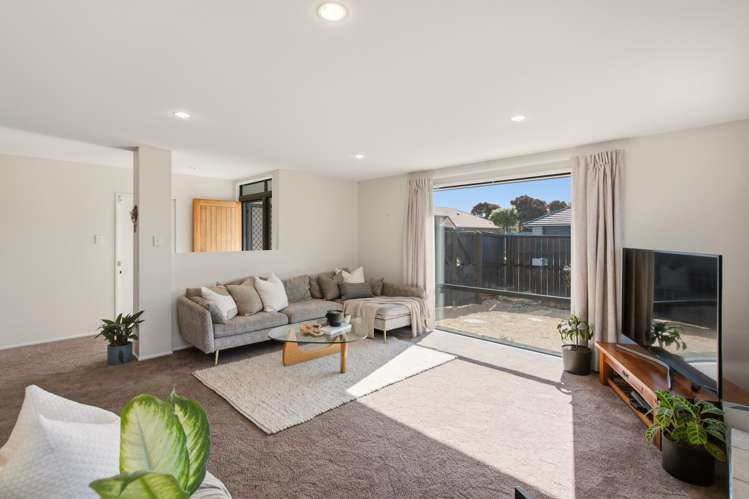 6 Delta Way Woolston_5