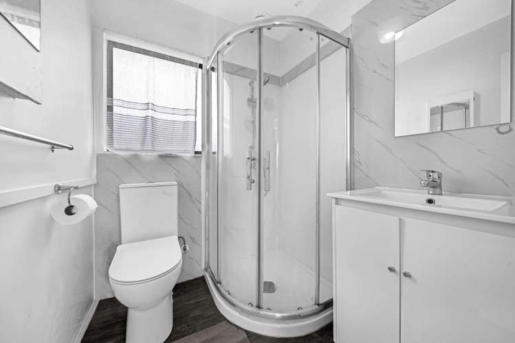 2/30 Gloucester Road Manurewa_15