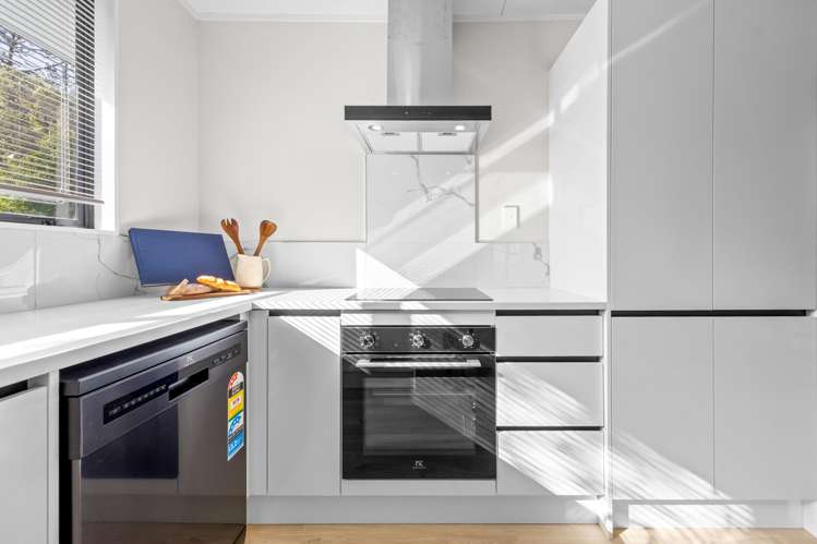 8A Alidade Place Massey_6