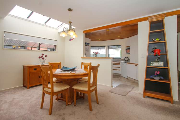 2/41 Shakespeare Road Milford_3