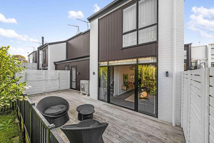 7E Reg Pearce Way Glen Innes_14