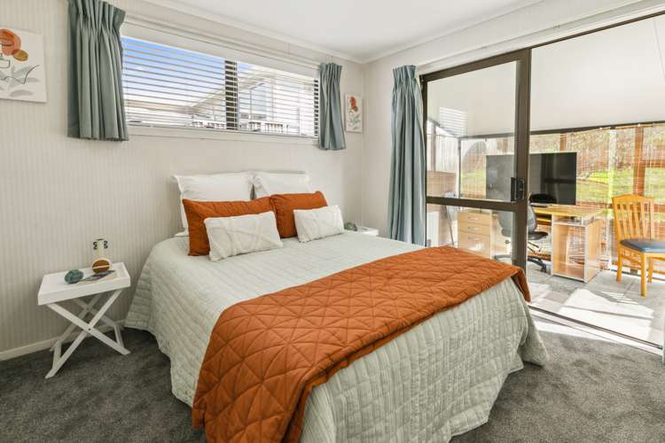 365 Main Road Tawa_11