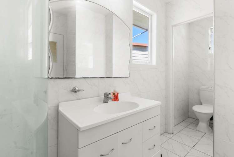 10 Serjeant Street Henderson_8