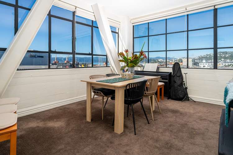 10/125 Thorndon Quay Pipitea_2