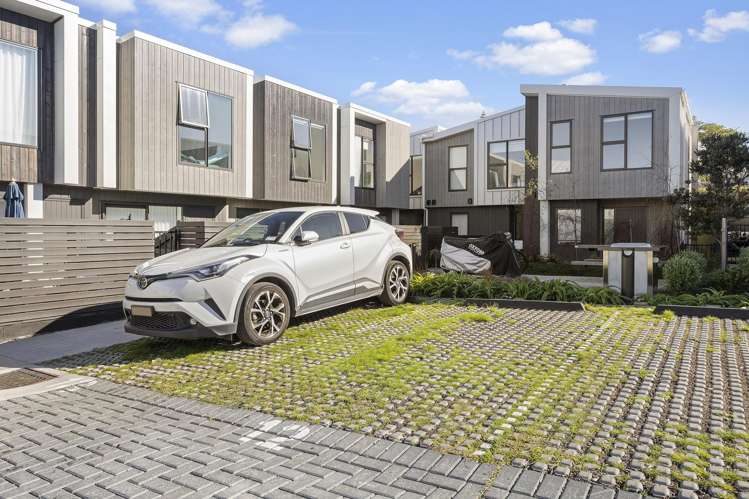 12/82 East Coast Road Milford_21