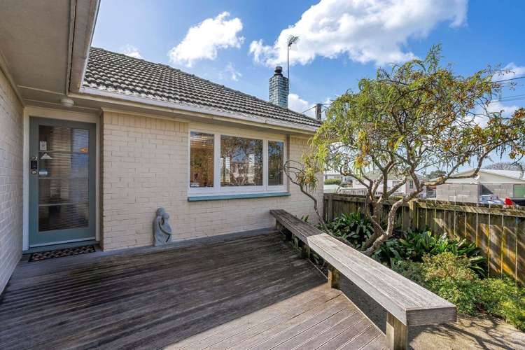 1/1 Gloria Avenue Te Atatu Peninsula_15