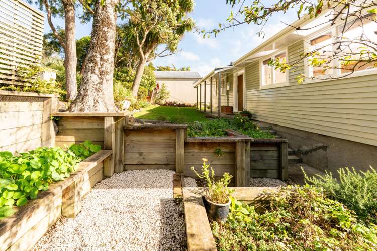 8 Torwood Road Khandallah_22