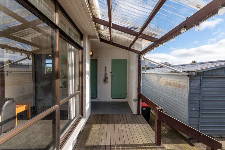 18 Thames Street Avenal_5