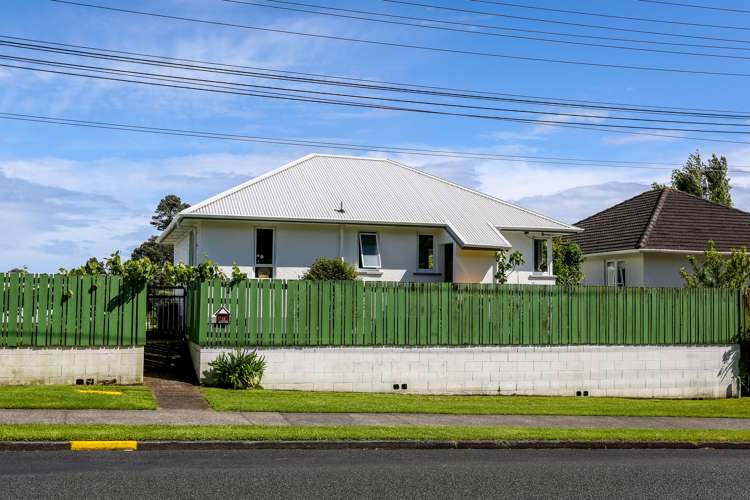 16 Awanui Street Merrilands_24