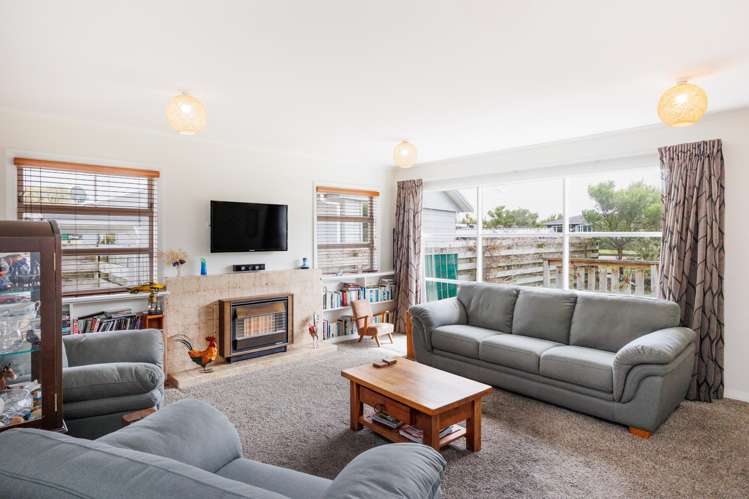 117 Derby Street Feilding_3