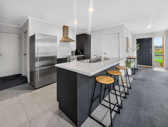 16 Aitkenhead Court Parakai_4
