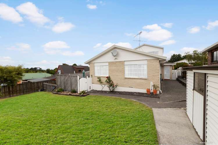 24 Petrel Place Massey_2